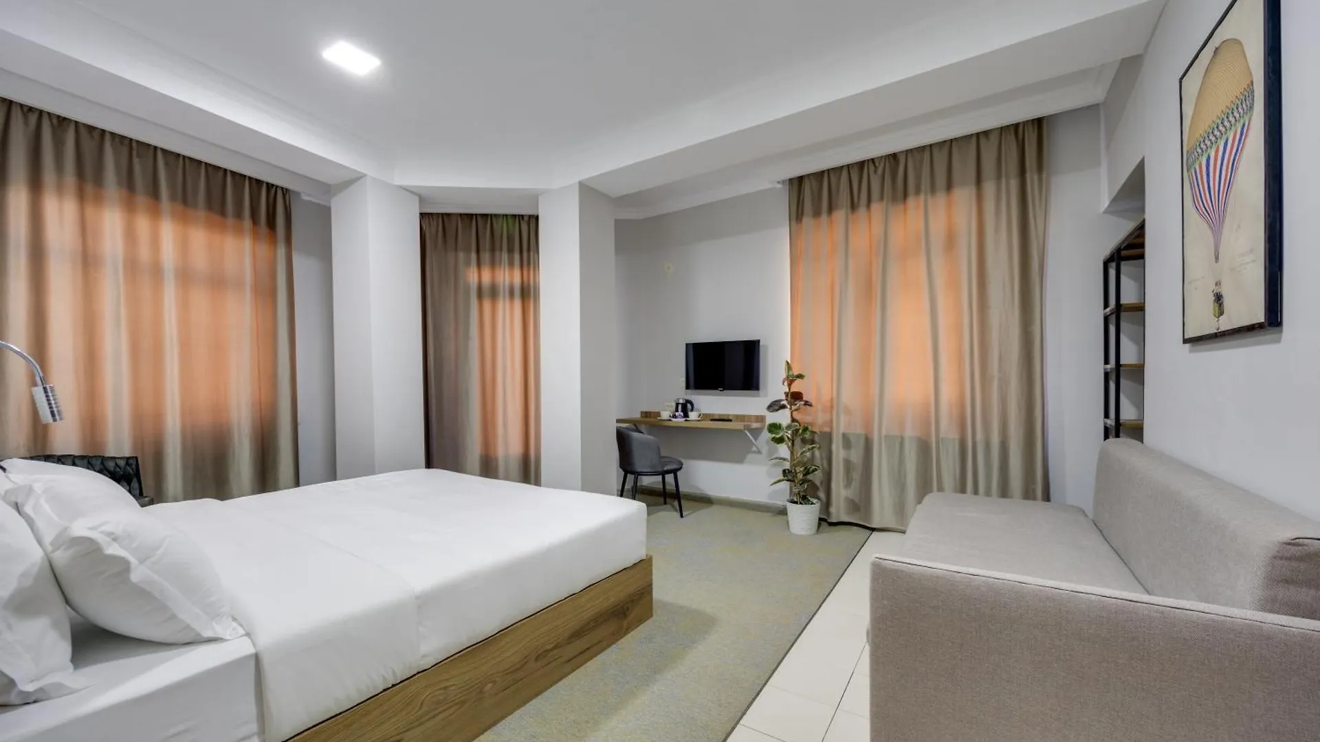 Regraph Hotel Tbilisi