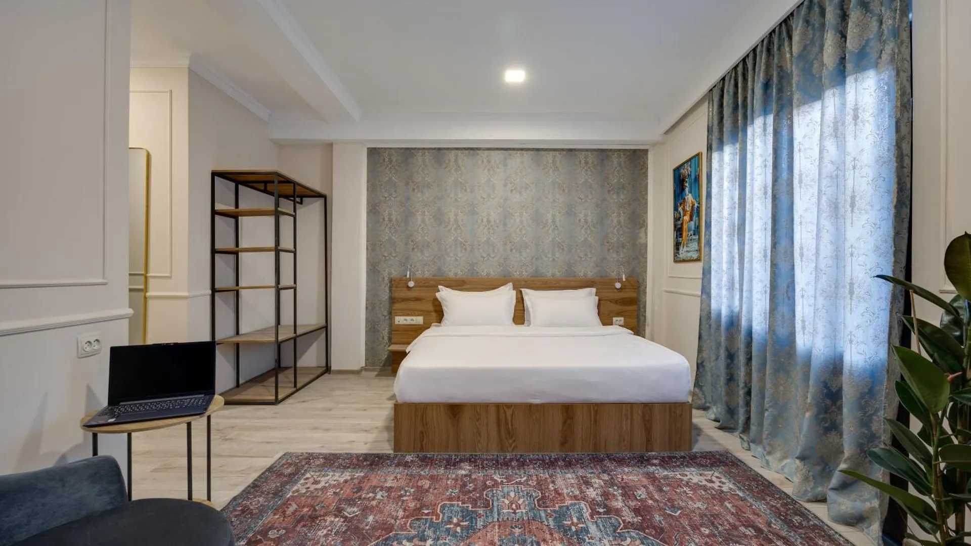 Regraph Hotel Tbilisi